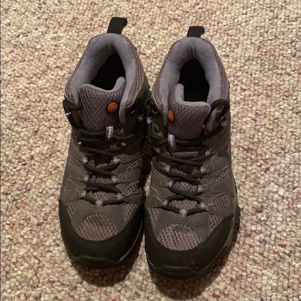 Women’s Hiking Boots Size 7.5